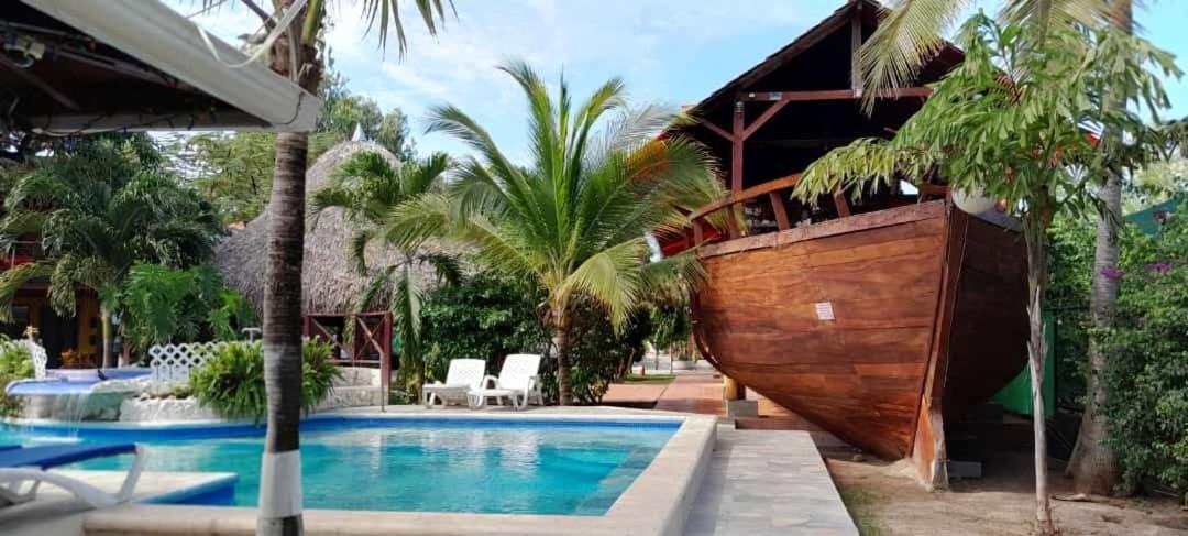 El Arca De Pachue Hostel ปุนตาชาเม ภายนอก รูปภาพ