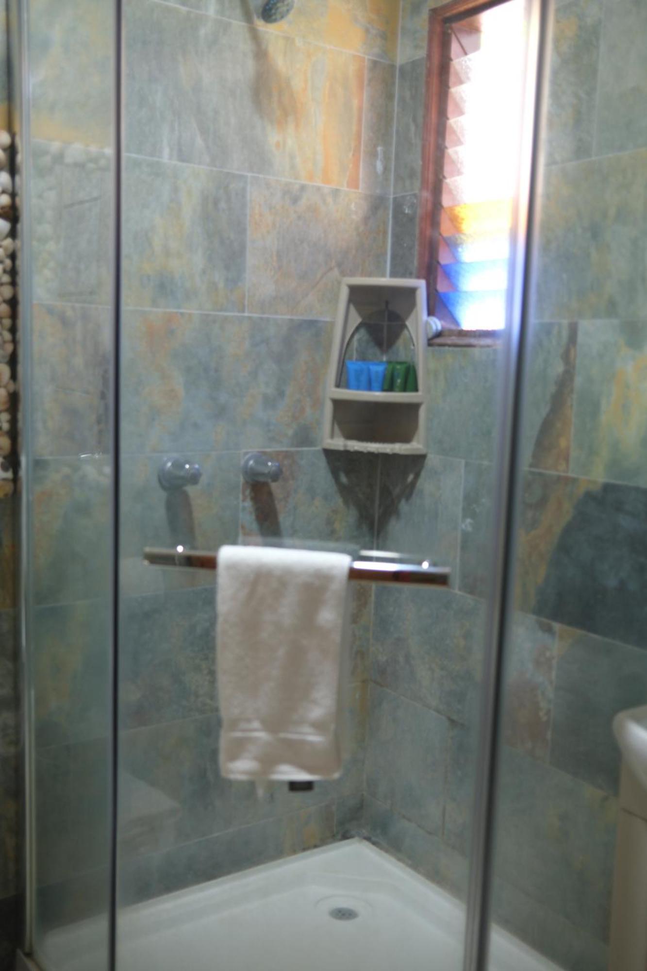El Arca De Pachue Hostel ปุนตาชาเม ภายนอก รูปภาพ
