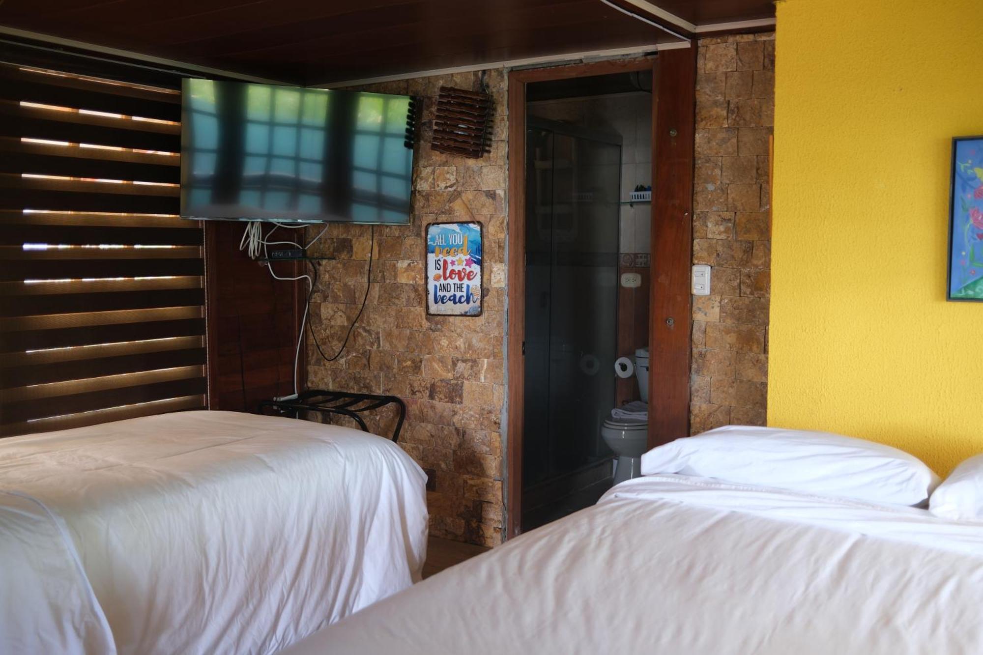 El Arca De Pachue Hostel ปุนตาชาเม ภายนอก รูปภาพ
